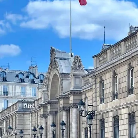 Appartement 1581 Typical Luxurious Parisian Getaway Parijs