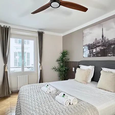 Appartement 1581 Typical Luxurious Parisian Getaway